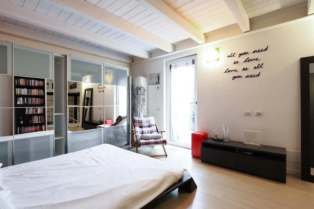 Apartment Loft Moderno E Confortevole Zona Fondazione Prada Milan